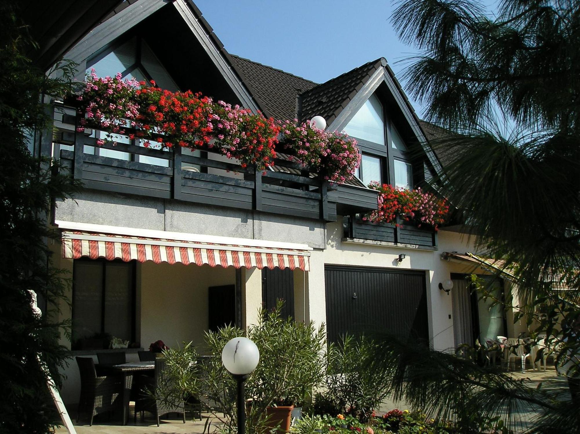 Hotel Haus Sonnenhof Siófok Exterior foto